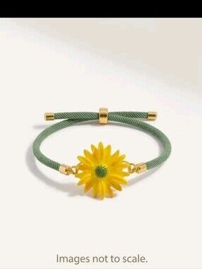 #542 HAND CRAFTED Bracelet Handcrafted Reaun Flower Yellow Green